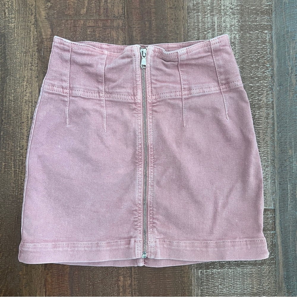 We The Free Women’s Pink Zippered Mini Skirt Size 26